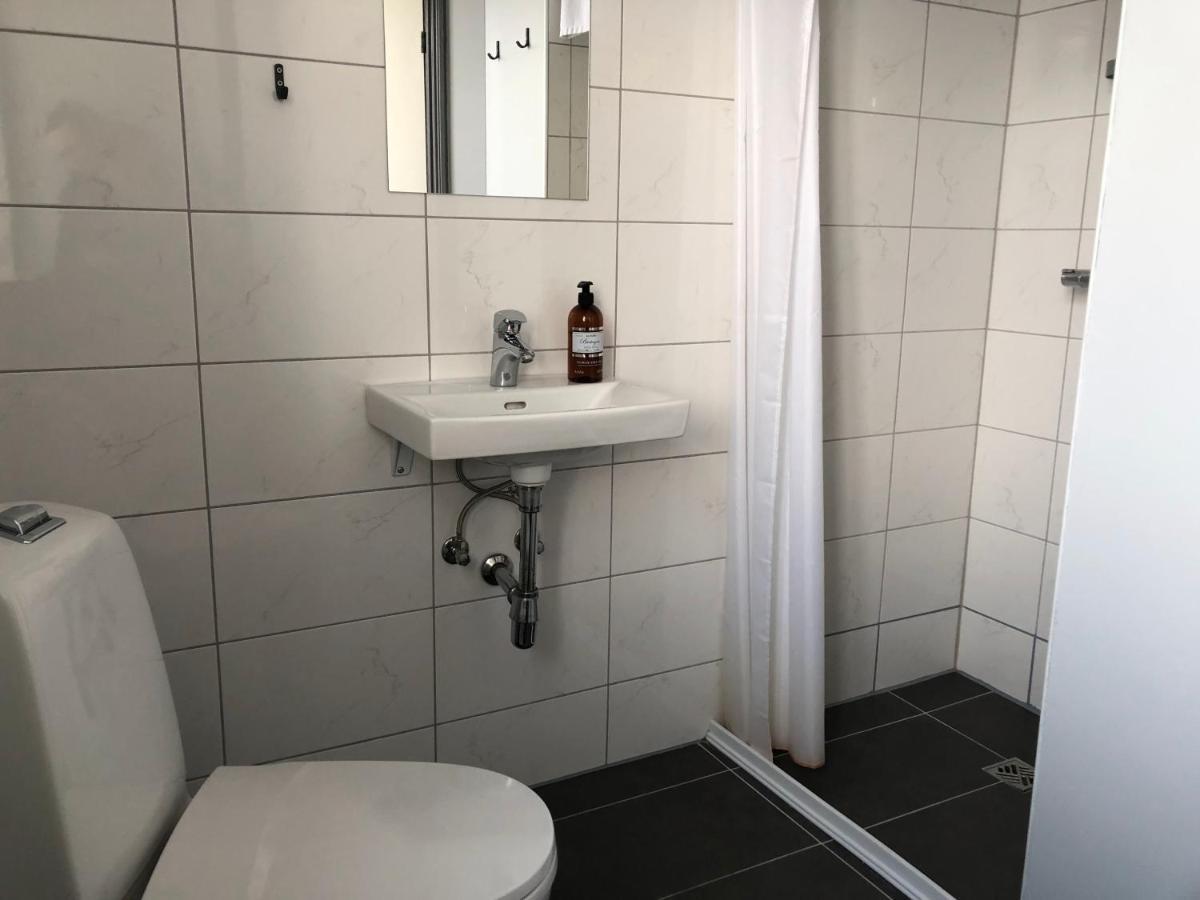 550 Guesthouse Saudarkrokur Bagian luar foto